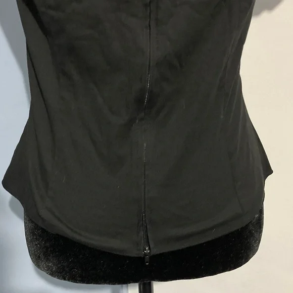 Elegant Black and Red Women's Blouse - Picture 7 of 10